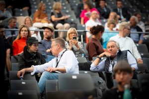 Theater vor dem Wormser Kaiser Dom