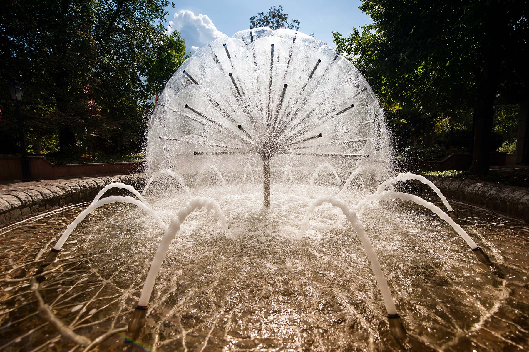 Börsenbrunnen ehemals bei der Sparkasse Wormser Wasserspiele