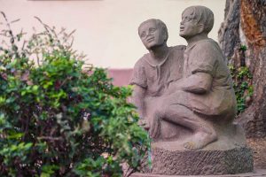 Wasserspiele und Brunnen für das Leben
