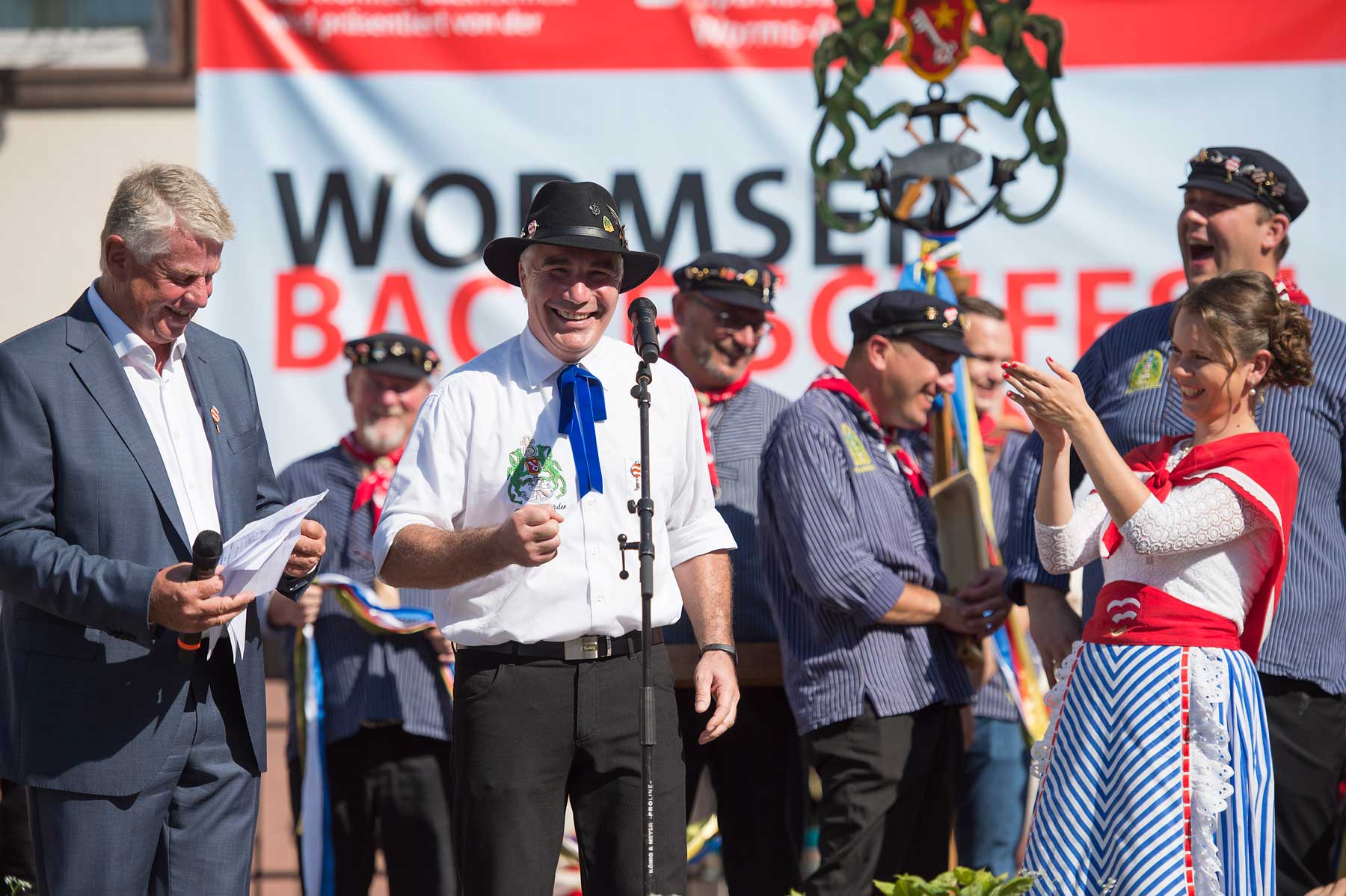 Wein- und Volksfest am Rhein