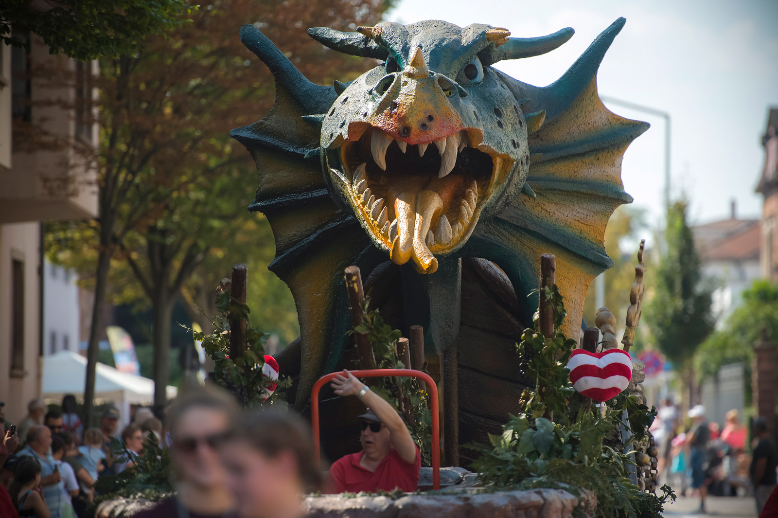 Wein- und Volksfest am Rhein