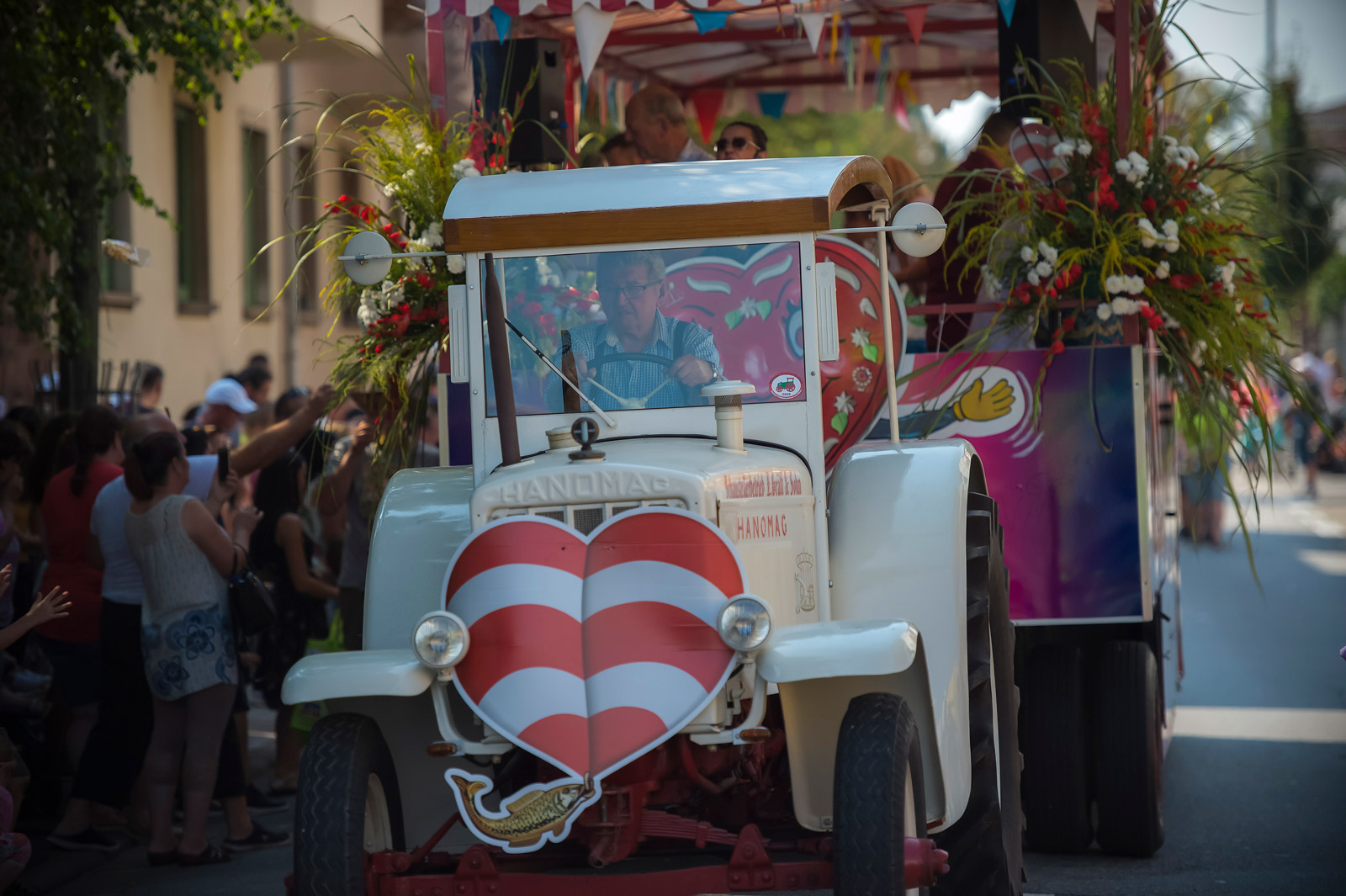 Wein- und Volksfest am Rhein