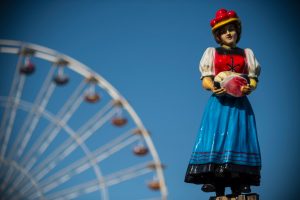 Wein- und Volksfest am Rhein