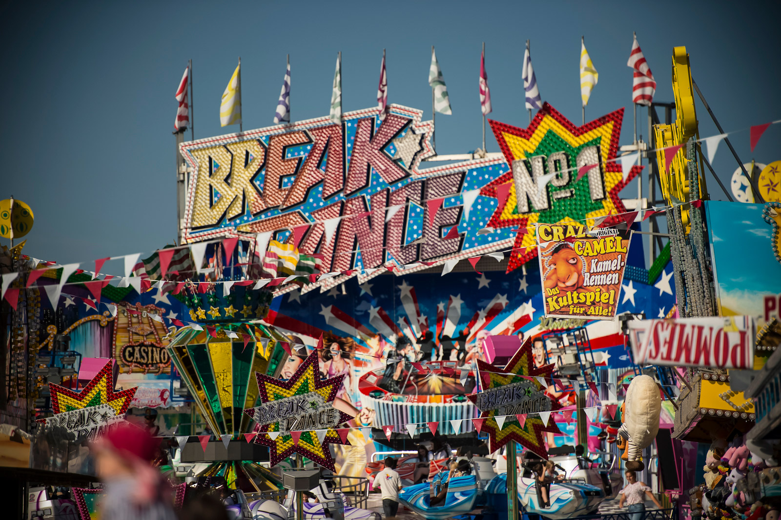 Wein- und Volksfest am Rhein