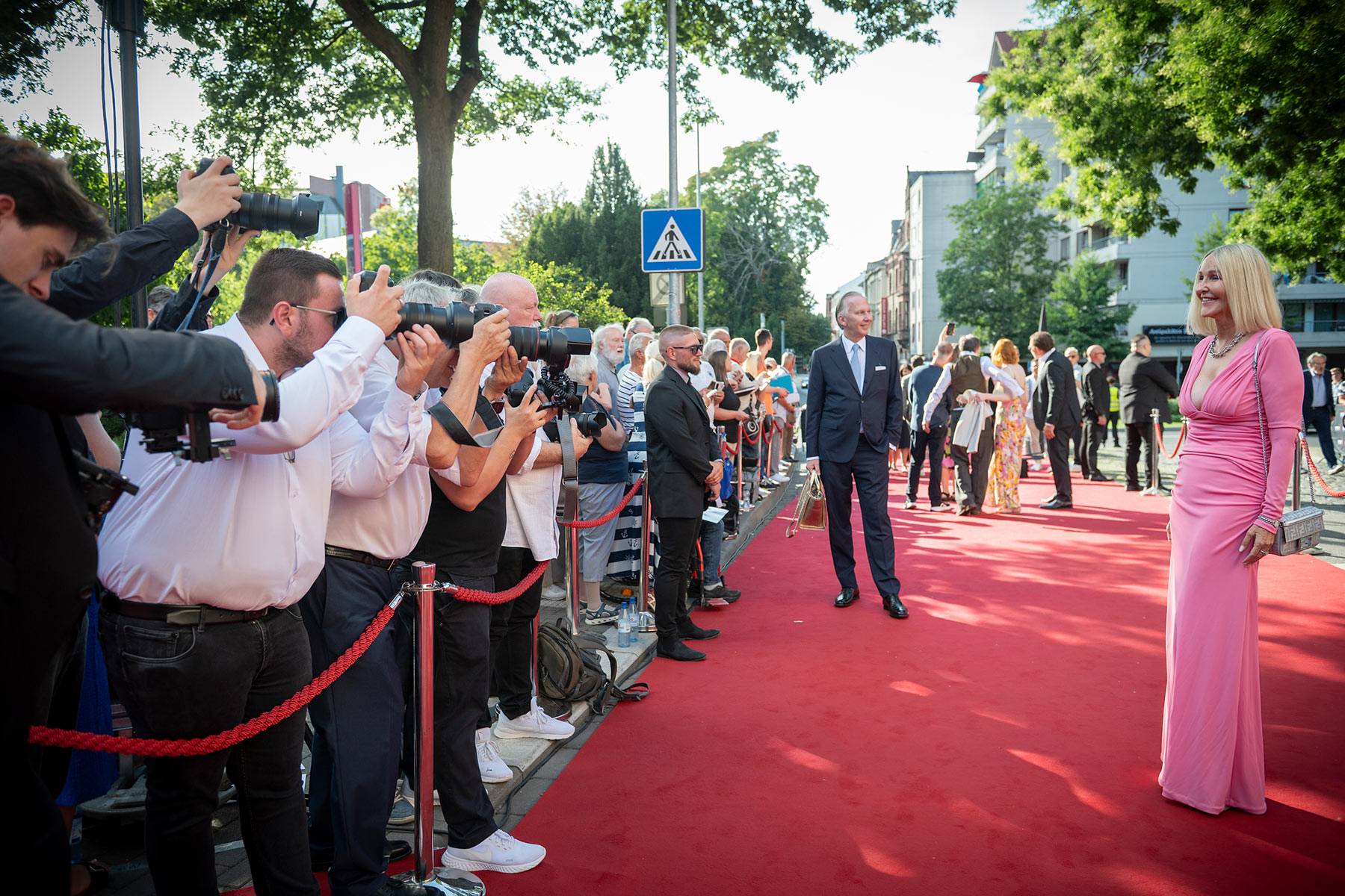 Theater vor dem Wormser Kaiser Dom