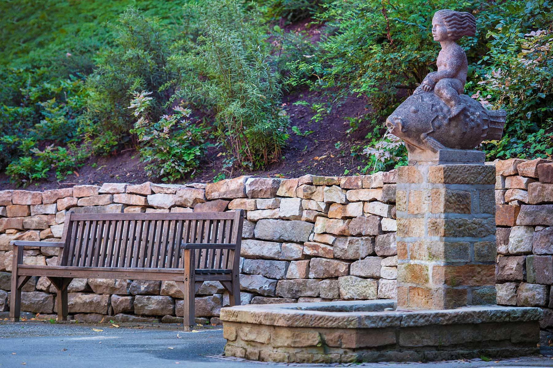 Wasserspiele und Brunnen für das Leben