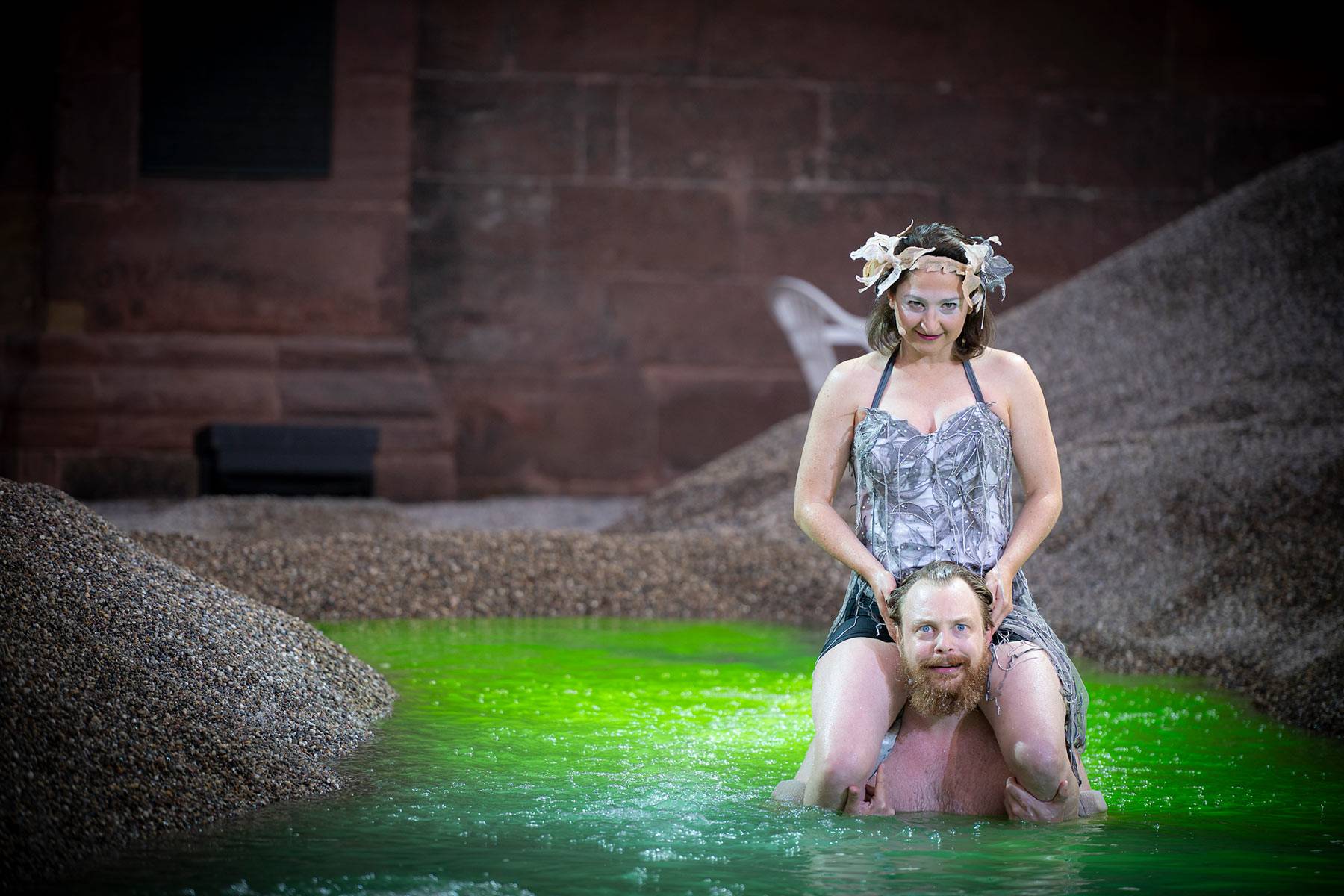 Theater vor dem Wormser Kaiser Dom