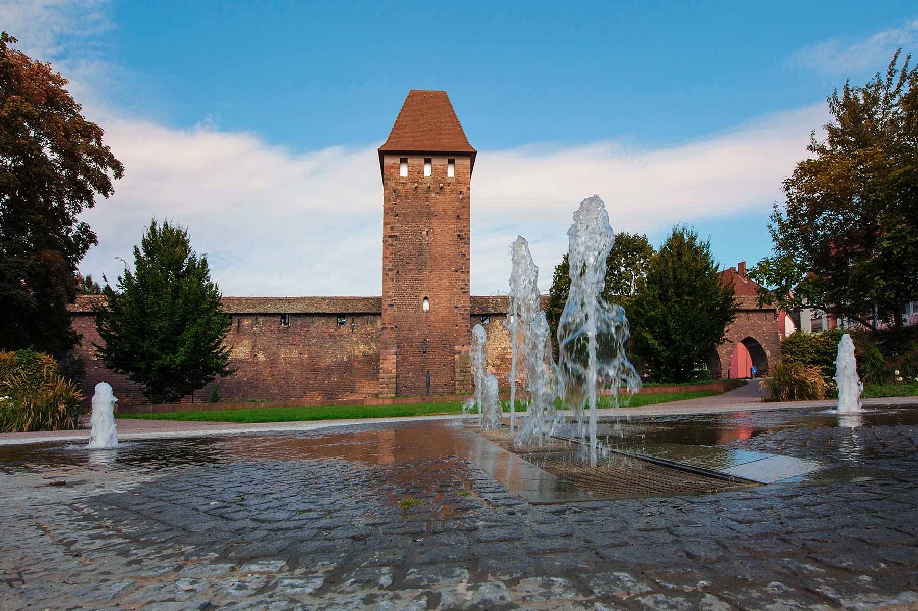 Wasserspiele und Brunnen für das Leben