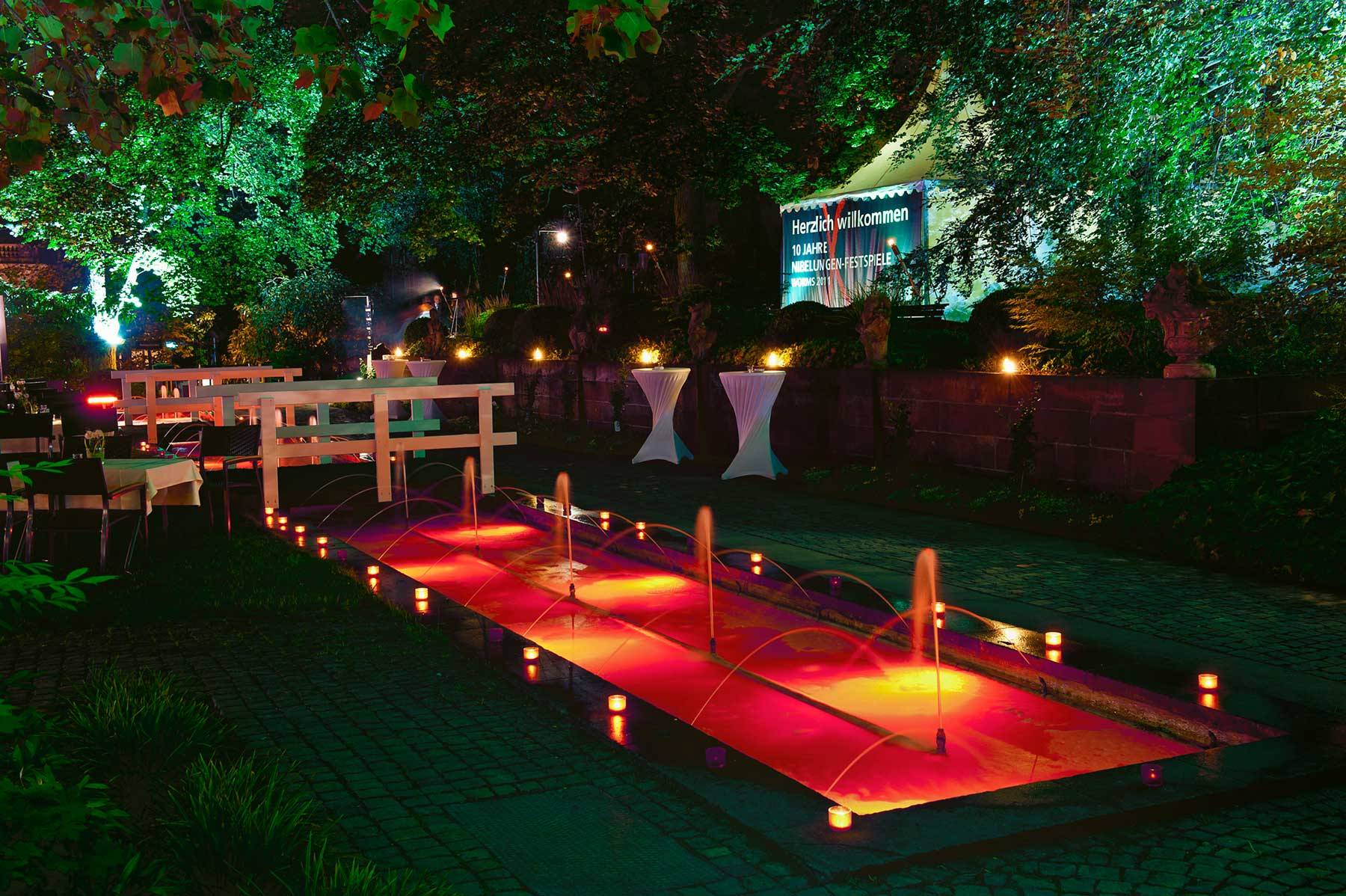 Wasserspiele und Brunnen für das Leben