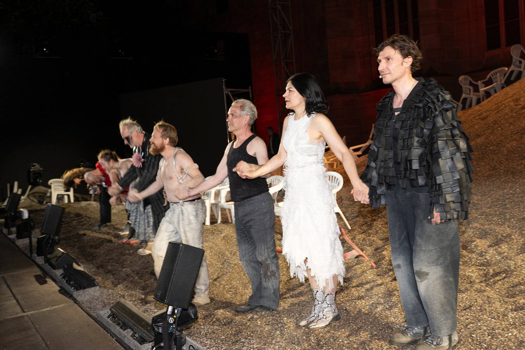 Theater vor dem Wormser Kaiser Dom